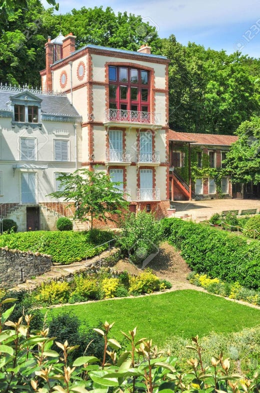 29962337-ile-de-france-malowniczy-dom-emile-zola-w-medan